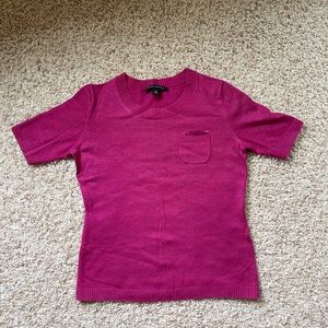 Banana Republic XS short sleeve fuschia sweater